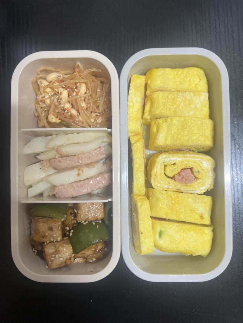 오늘점심 콩나물무침 햄감자볶음 간장두부조림 명란계란말이