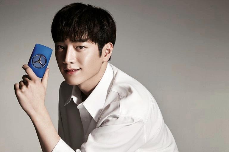 서강준 눈동자 색도 밝아서 예쁜 진짜 예쁜 남자라는 말에 어울림