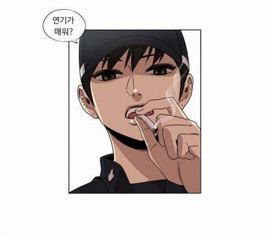 아뇨 매워요 그럴리가 있나요 언니 근데 멋있긴 한데 담배 몸에 좋은데 끊을 생각 없어요 진짜 언니 무병장수 하면 좋겠어 근데 담배 피우는 모습에 발려버리네 그냥 하고 싶은대로 해요