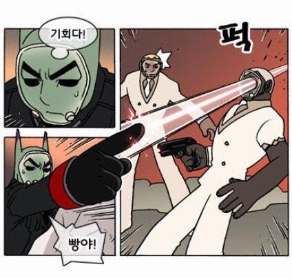 파워레인저같은 캐릭터중에 저렇게 사탄같은 달린 캐는 처음보네 개성있고 멋있다 초록색캐