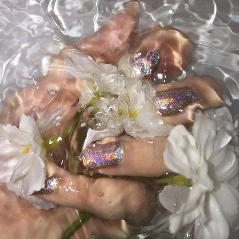 같은반 남자애가 신경쓰여 좋아하는건 아닌데 그냥 계속 걔만 찾고있고 솔직히 좋아하는건지 아닌지 나도잘 모르겠어 그냥 내진짜 걔를 좋아하는건지 아닌지에 대한 내진짜 마음을 알고싶어