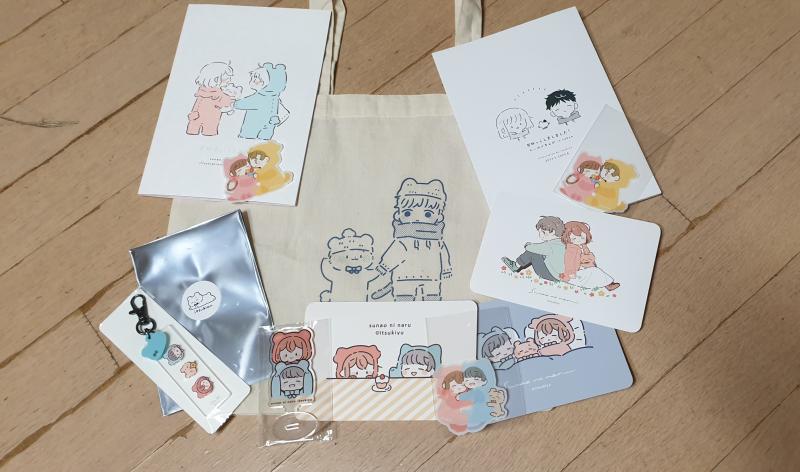 프리큐어 주년 기념해서 나온 프레시 프리큐어 큐어 피치 멀티 클리어 케이스랑 이츠키유우 님의 솔직해지는 시리즈의 굿즈 이번에 일본여행 가면서 샀어