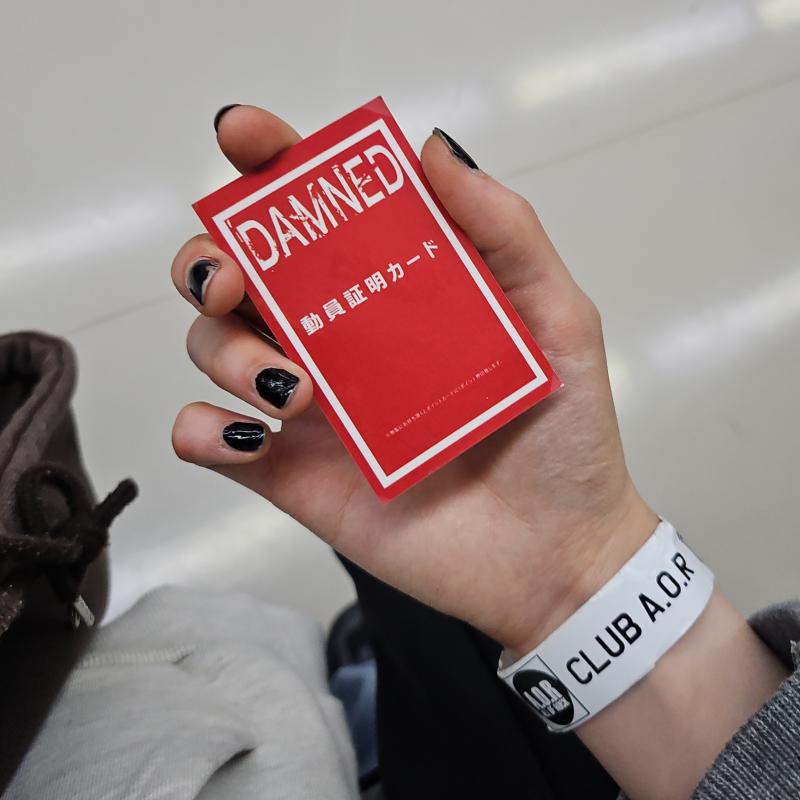 레더인데 일에 있던 Madmans Esprit이랑 DAMNED 합동 공연 다녀왔어 사실 인생 공연이였어서 엄청 DAMNED라는 분들은 처음 뵈었었고 아예 후리카츠 '후리'라는